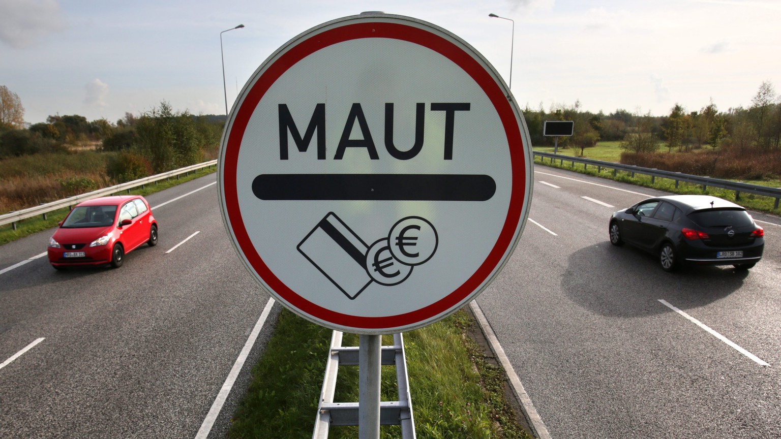 epa05749318 (FILE) - A picture dated 30 October 2014 shows a car toll (Maut) sign placed at a street near Rostock, Germany. Austrian transport minister Joerg Leichtfried met some of his European count ...