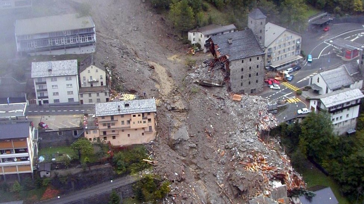 Vor-25-Jahren-wurde-mein-Haus-weggerissen-so-erlebte-ich-die-Katastrophe-in-Gondo