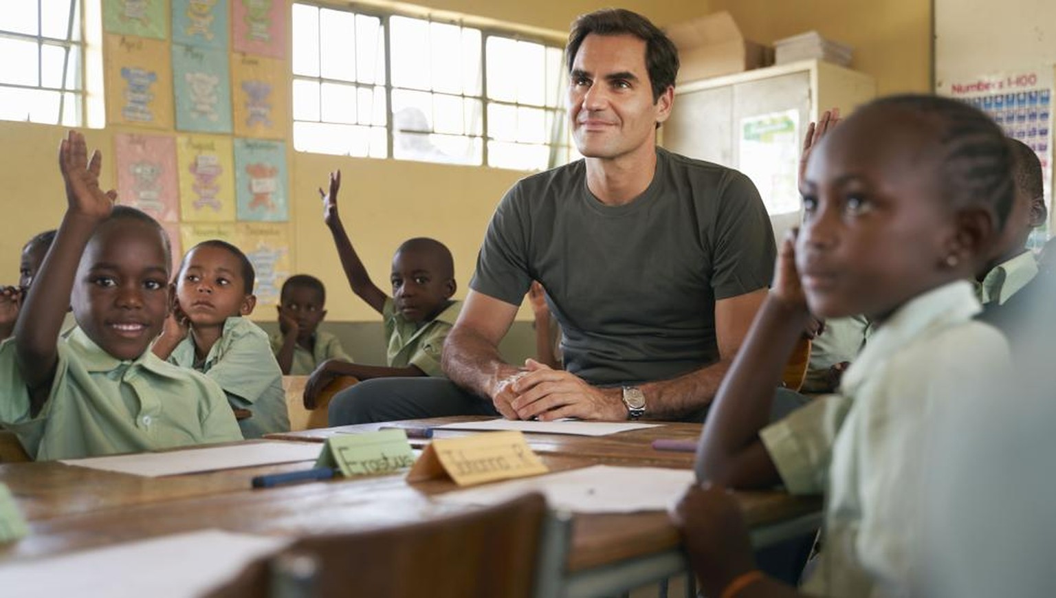 Roger Federer bei seinem Besuch in Namibia.