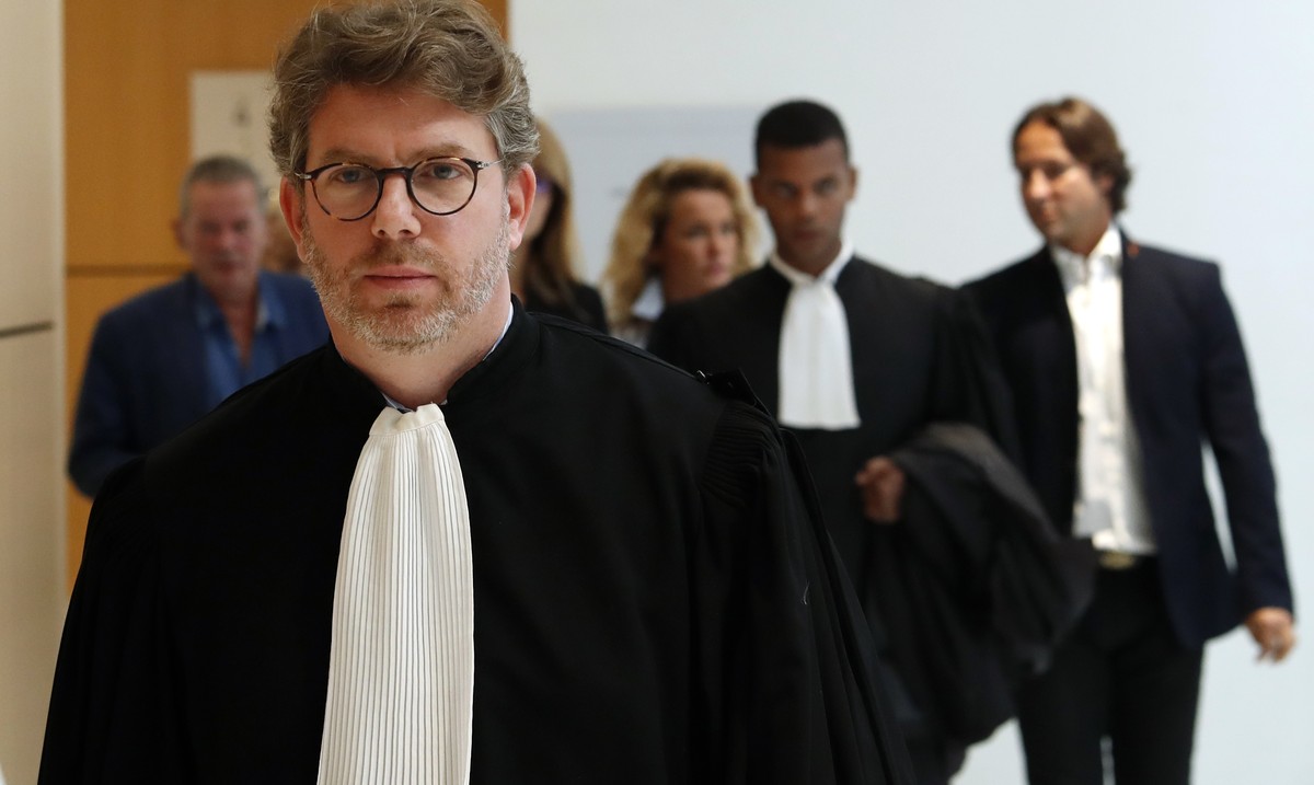 Lawyer of Saudi princess Hassa bint Salman, Emmanuel Moyne, arrives at courthouse in Paris, Thursday, Sept. 12, 2019. The only daughter of Saudi Arabia's King Salman has been found guilty by a Pa ...