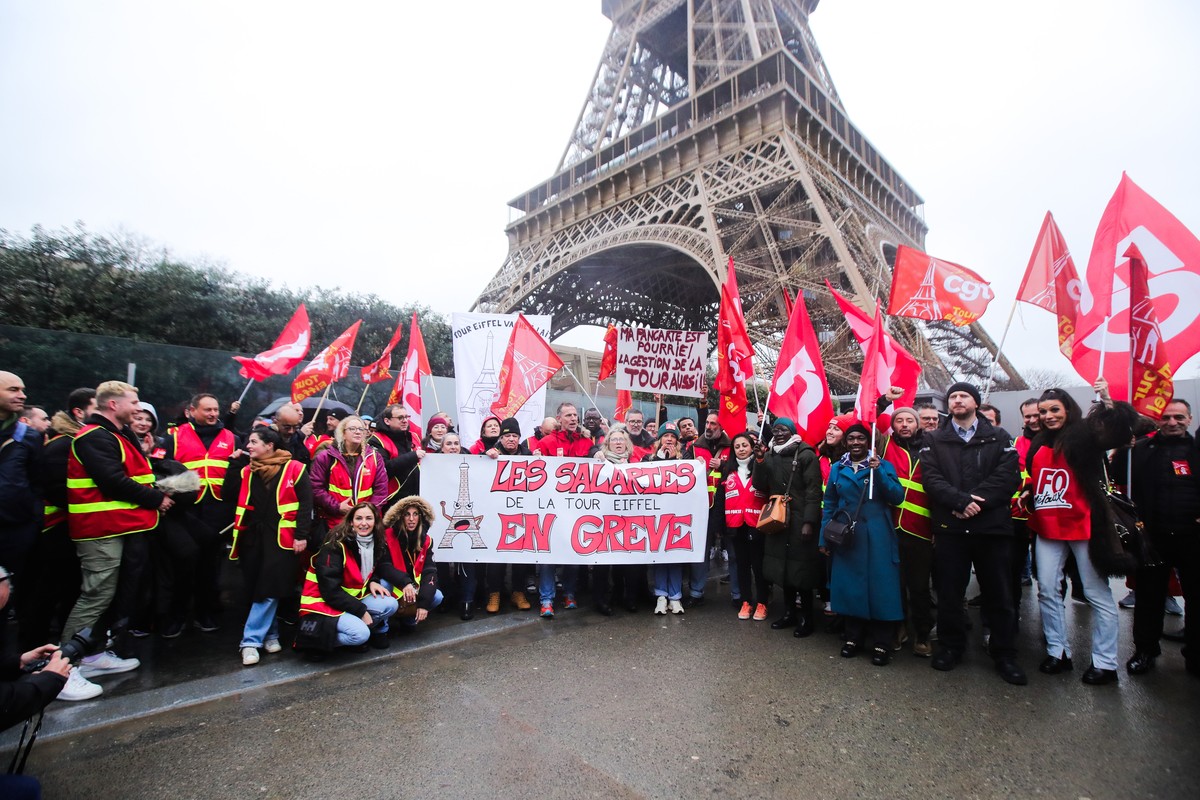 La Tour Eiffel a été fermée au public pendant six jours, suite à une grève de ses salariés.