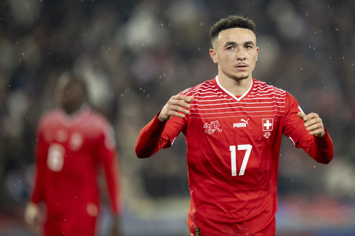 Switzerland's Ruben Vargas reacts during the UEFA Euro 2024 qualifying group I soccer match between Switzerlandat and Kosovo at the St. Jakob-Park stadium in Basel, Switzerland, on Saturday, Nove ...
