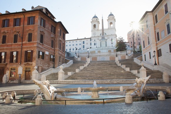 Frei von Touristen, frei von Autos: Die spanische Treppe in Rom.
