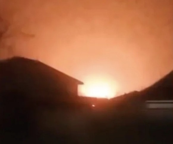 Das Standbild soll den Moment der Explosion in Dschankoj auf der Halbinsel Krim zeigen.