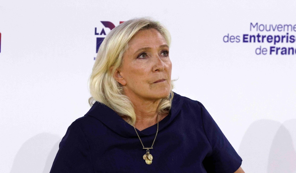 Marine Le Pen se prépare aux élections présidentielles de 2027.
