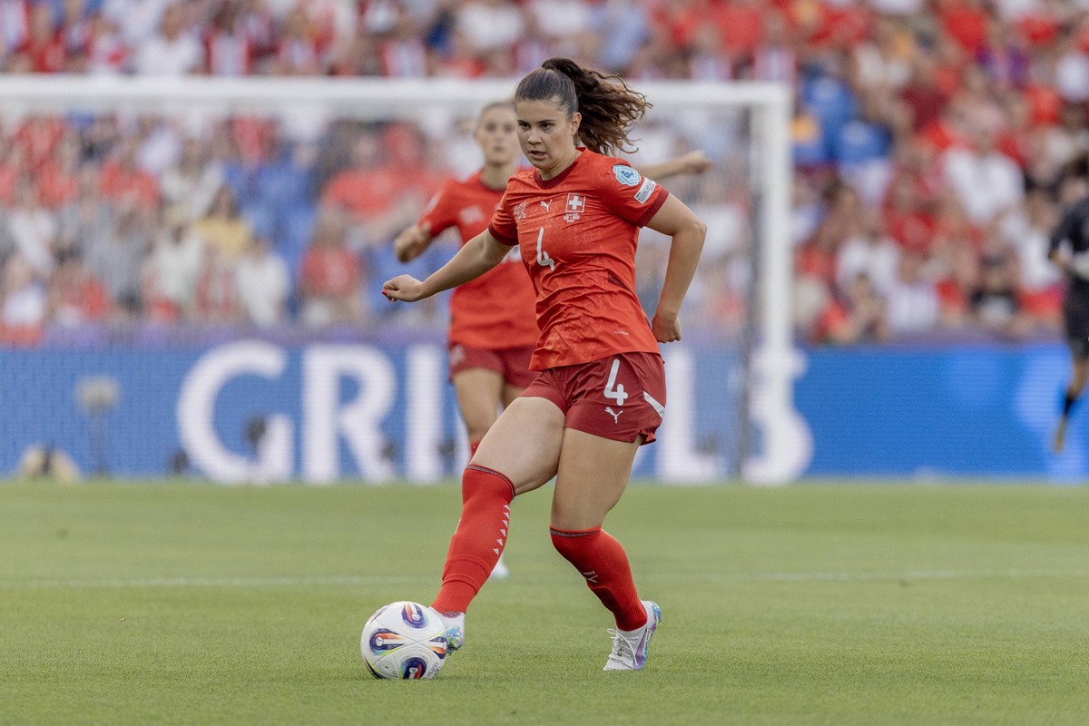 Basel, Switzerland, July 02st 2025: Noemi Ivelj 4 CHE during the UEFA Womens EURO 2025 Group A match between Switzerland and Norway at St. Jakob-Park in Basel, Switzerland. Philipp Kresnik Philipp Kre ...