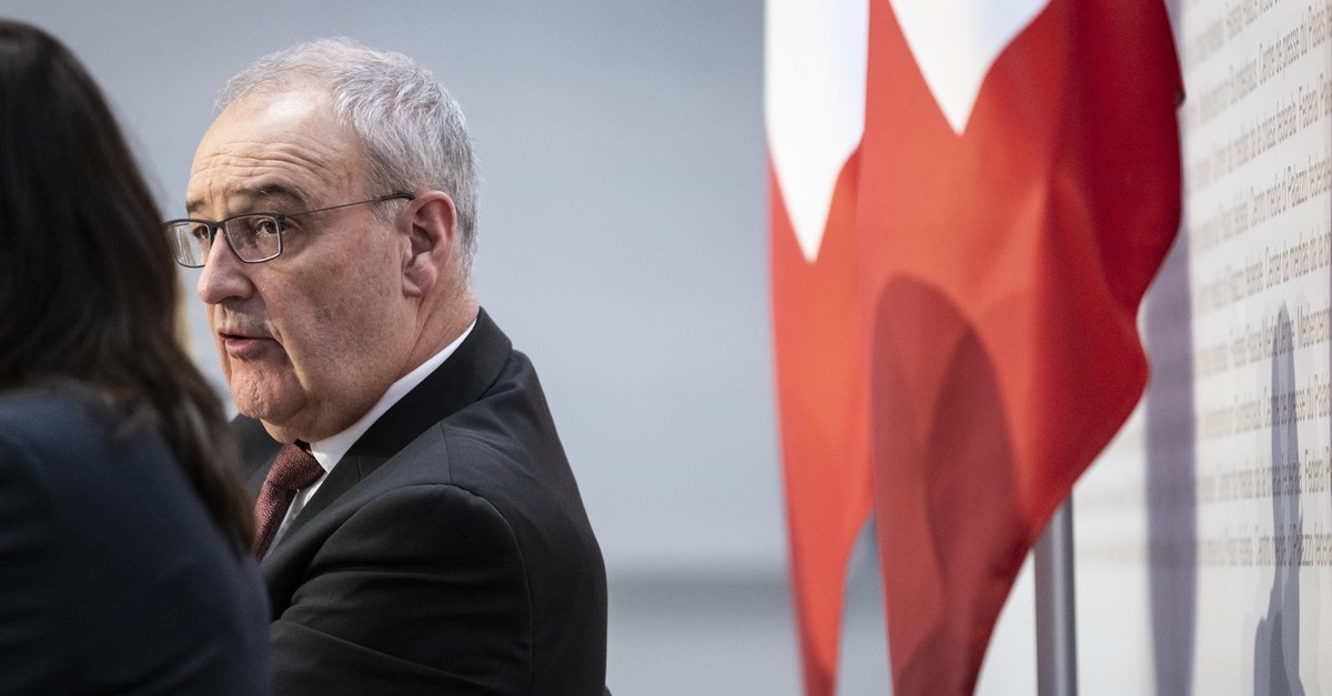 umfrage-best-tigt-skepsis-der-bev-lkerung-beim-zoll-deal