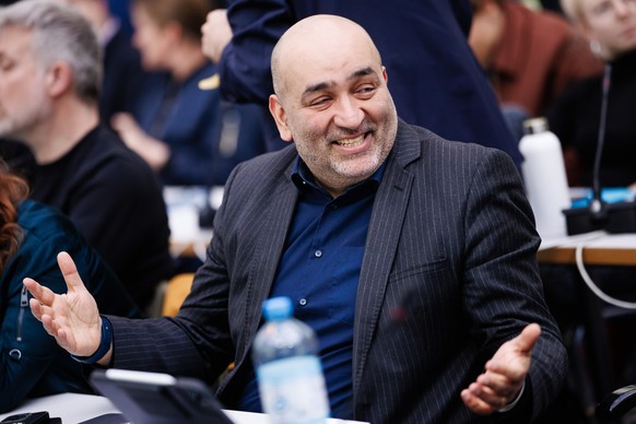 epaselect epa11970070 Former Green party (Die Gruenen) co-chair Omid Nouripour gestures prior to a parliamentary group meeting at the German Bundestag in Berlin, Germany, 17 March 2025. EPA/CLEMENS BI ...