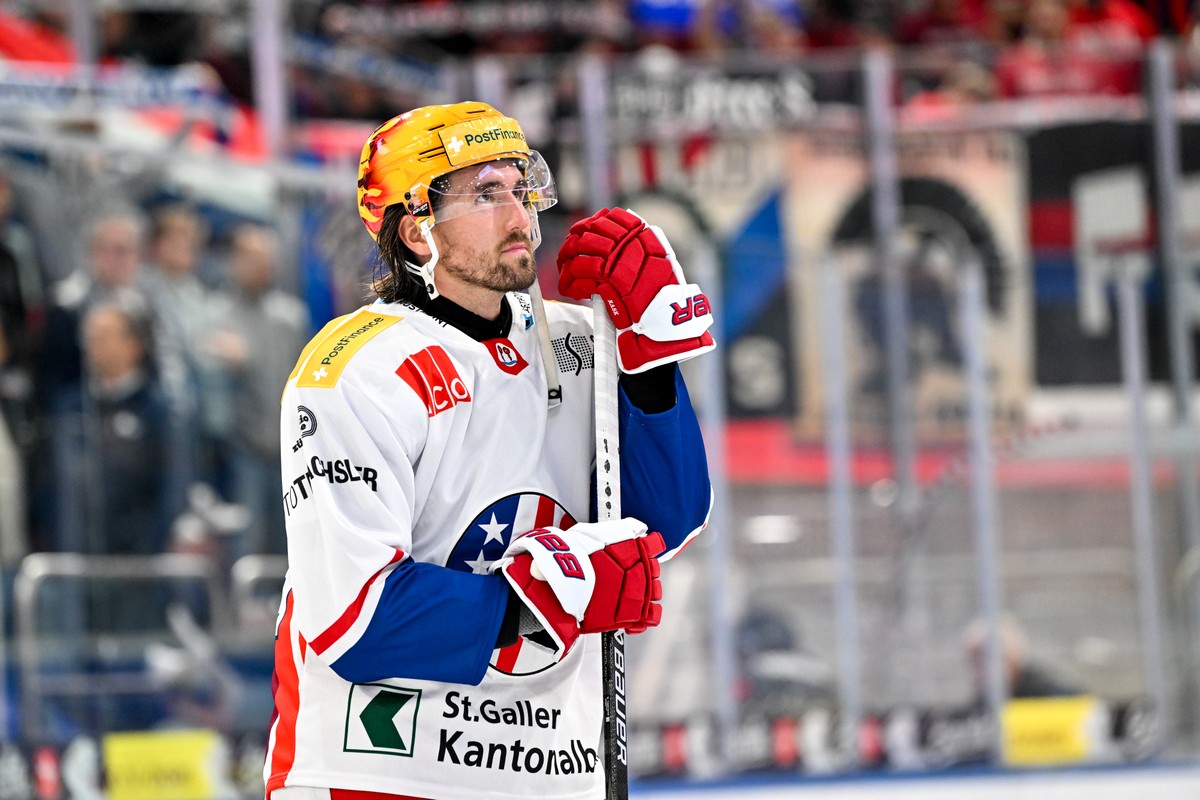 PostFinance Top Scorer Victor Rask (SCRJ) disappointed after the loss, during the regular season National League game between HC Ambri Piotta and SC Rapperswil-Jona Lakers at the ice stadium Gottardo  ...