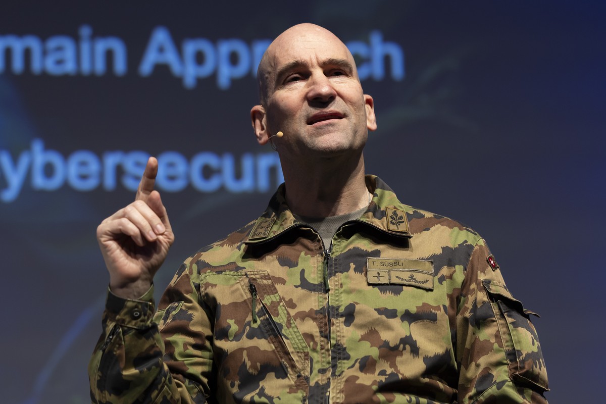 ARCHIVBILD ZUM ABGANG VON THOMAS SUESSLI --- Thomas Suessli, Chef der Schweizer Armee, spricht bei den Swiss Cyber Security Days, am Dienstag, 18. Februar 2025 in Bern. (KEYSTONE/Peter Klaunzer)