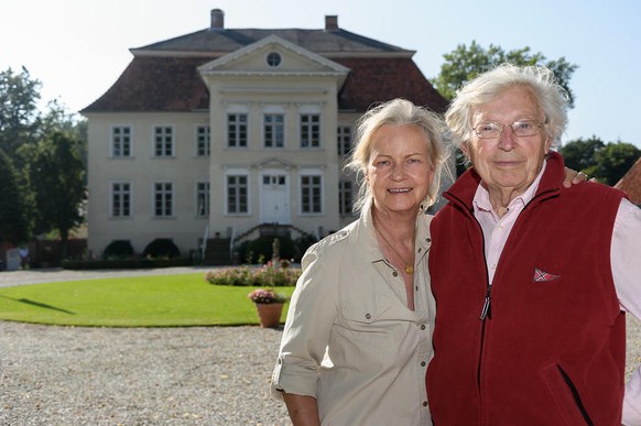 Andreas Erich Beurmann alias Onkel Titus mit seiner Frau.&nbsp;