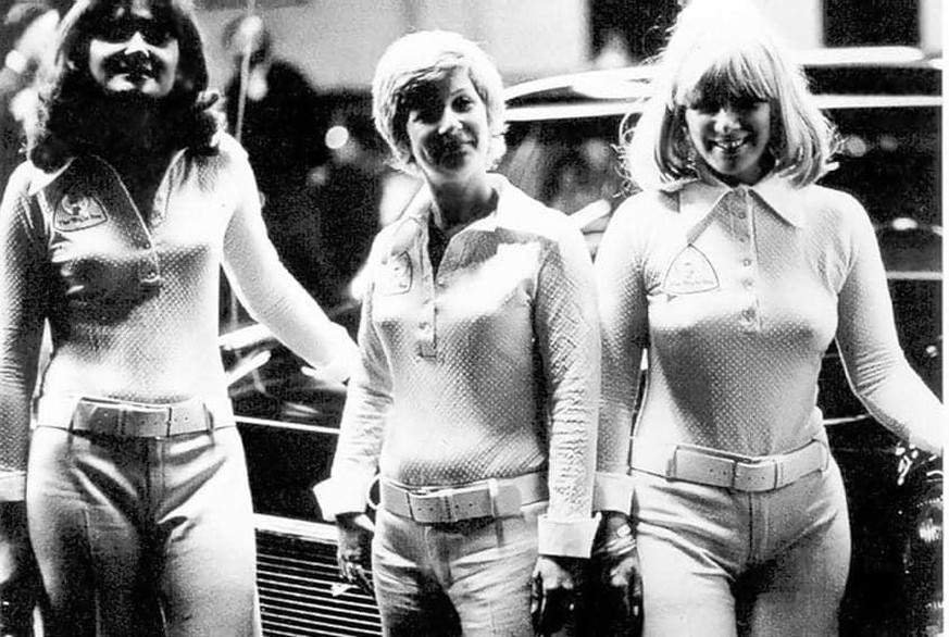 Donna Mae Mims und Kolleginnen bei der 1973er Cannonball Run https://www.facebook.com/PittsburghVintageGrandPrix/photos/10159153375644432