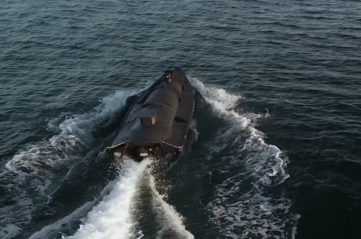 L'un des modèles de drone naval utilisés par Kiev. Plusieurs indices laissent penser que l'Ukraine a frappé lundi le pont de Crimée à l'aide d'un drone naval kamikaze.
