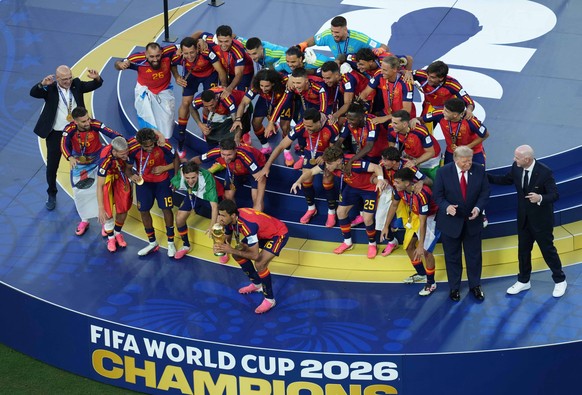 Spain team Spain and Donald Trump USA celebrate during Spain and Argentina, Final FIFA World Cup, WM, Weltmeisterschaft, Fussball 2026, New Jersey Stadium, New jersey, USA on July 19, 2026. Thor Wegne ...