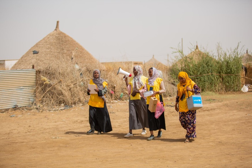 Members of the mobile team also dubbed ‘Al-Nazheen for the Displaced’ – locally translated ‘displaced for displaced’ - traverse communities in rural Kassala vaccinating children during the measles and ...