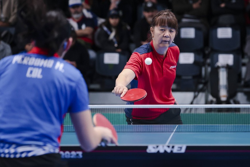 SANTIAGO, CHILE NOV 3: Zhiying Zeng de Chile en accion por la fase de grupos por equipos femenino en los Juegos Panamericanos Santiago 2023 en el Centro de Entrenamiento Olimpico de Nunoa el 3 de Novi ...