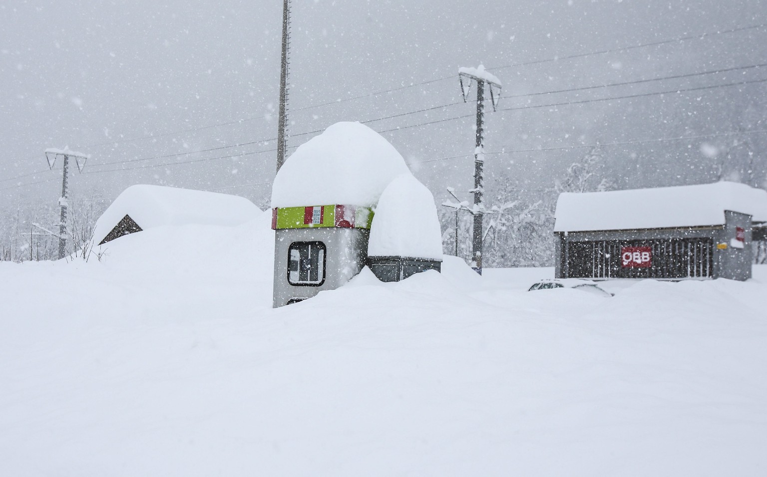 Die Telefonzelle von Nikolsdorf im Tirol. Es lebe das Smartphone.