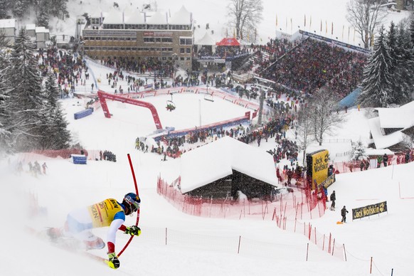 Ramon Zenhaeusern of Switzerland in action during the first run of the menÕs slalom race of the FIS Alpine Ski World Cup at the Lauberhorn, in Wengen, Switzerland, Sunday, January 15, 2017. (KEYSTONE/ ...