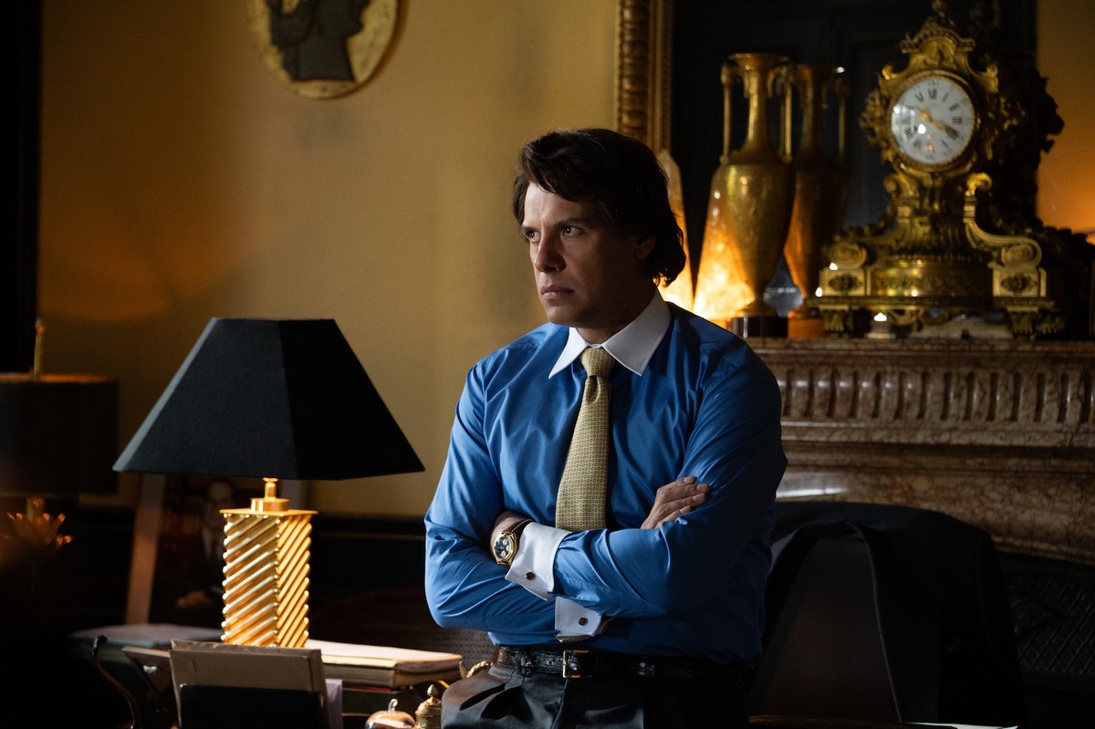 Laurent Lafitte dans la série "Tapie".
