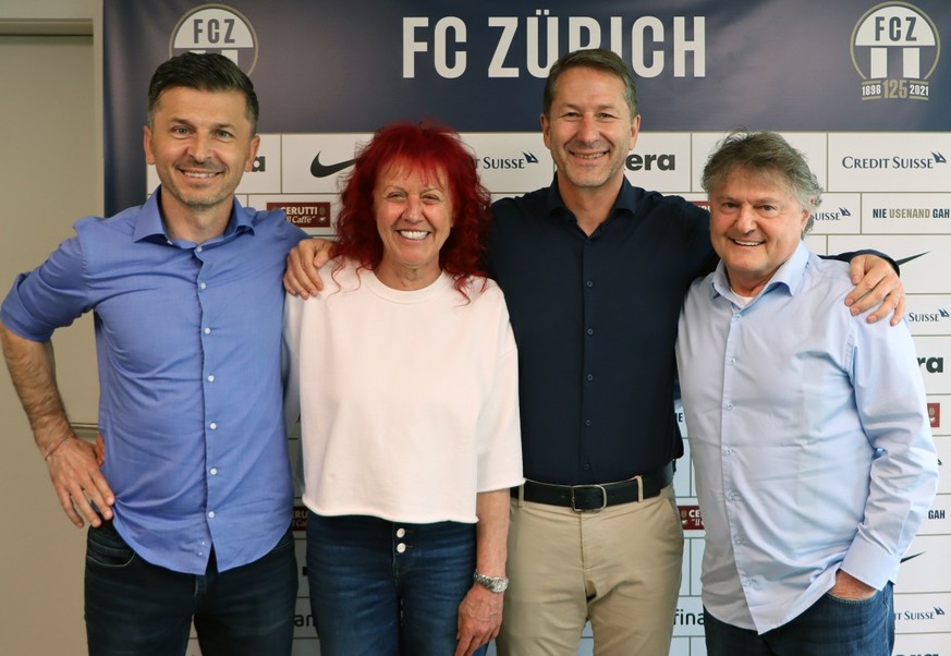 Sportchef Marinko Jurendic, Präsidentin Heliane Canepa, Trainer Franco Foda und Präsident Ancillo Canepa (von links).