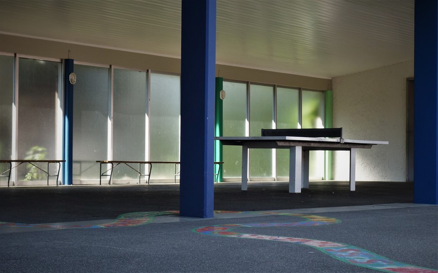 Unsere Primarschule sieht heute nicht gross anders aus als 2002, als Manu und ich zusammen eingeschult wurden.