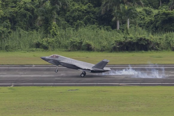 A U.S. F-35 fighter jet lands at José Aponte de la Torre Airport in Ceiba, Puerto Rico, Friday, Sept. 19, 2025. (AP Photo/Alejandro Granadillo)
Puerto Rico U.S. Military