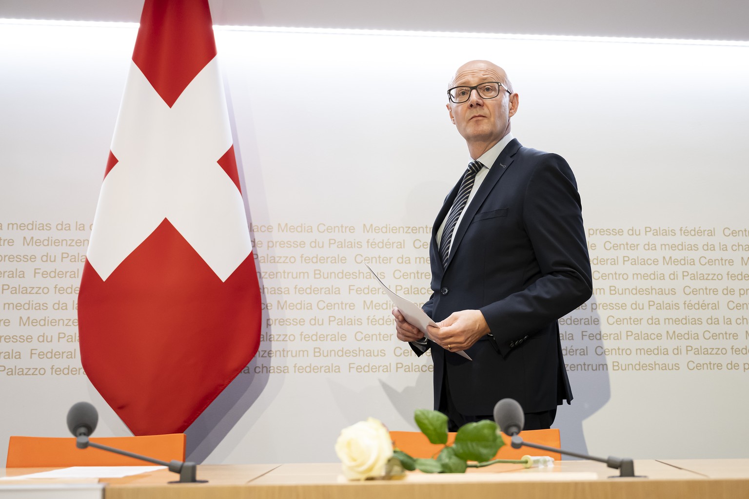 Bundeskanzler Viktor Rossi, kommt zu einer Medienkonferenz ueber das Vorgehen zur Nachfolge des Bundesratssprechers, am Mittwoch, 15. Mai 2024, im Medienzentrum Bundeshaus in Bern. Der langjaehrige Bu ...