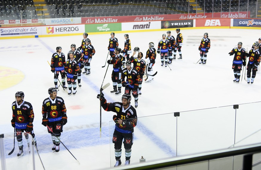 SC Bern Spieler reagieren nach der Niederlage (3-5), beim Eishockey-Testpiel zwischen dem SC Bern und Red Bull Muenchen in der Postfinance Arena in Bern, am Sonntag, 6. September 2020. (KEYSTONE/Antho ...