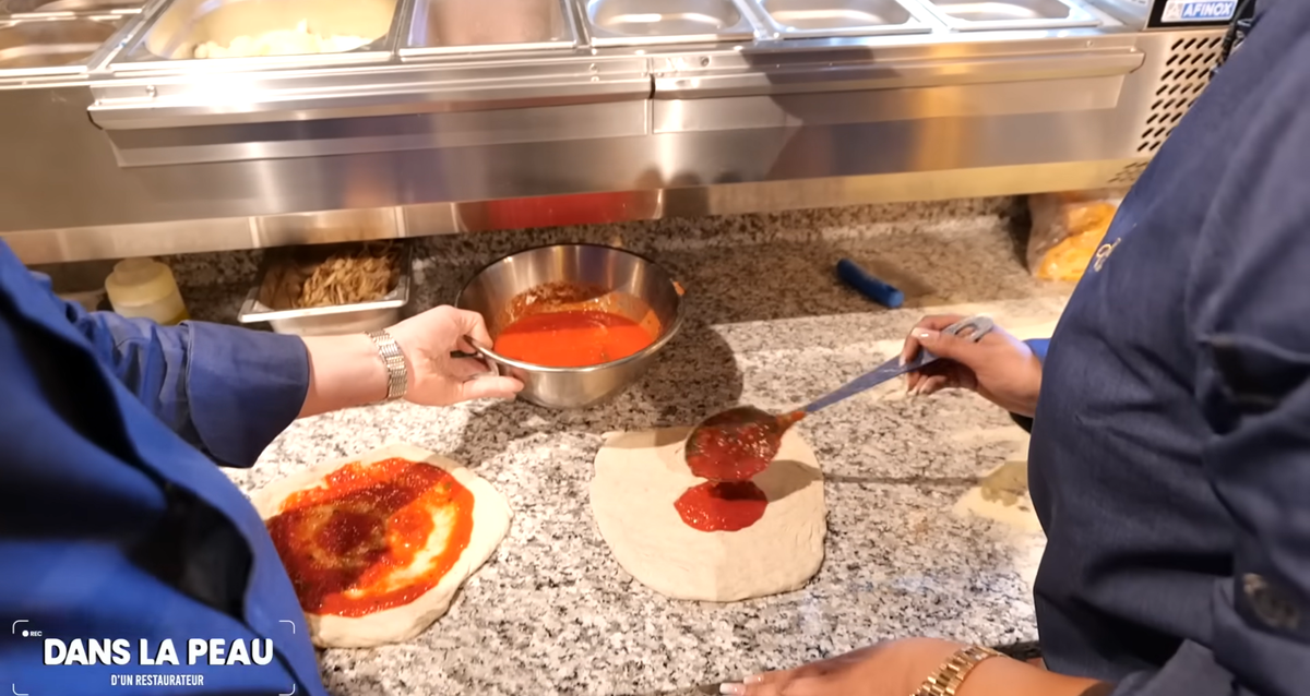 Elle est vraiment bien, bien ronde cette pizza.