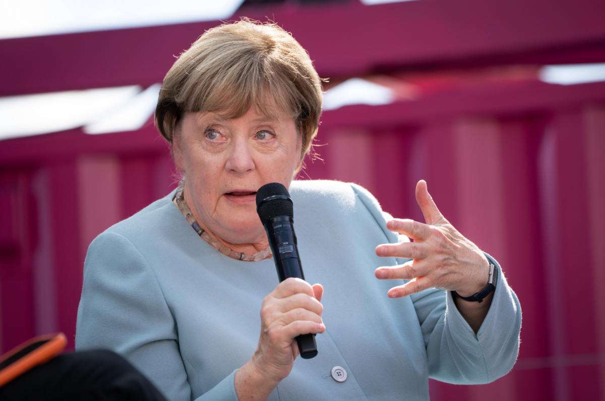 Digital X 2026 Dr. Angela Merkel, Bundeskanzlerin a. D. mit besonderem Blick und besonderer Geste auf der Harbour Stage der Digital X 2026. Die DIGITAL X ist Europas fuehrende branchenuebergreifende D ...