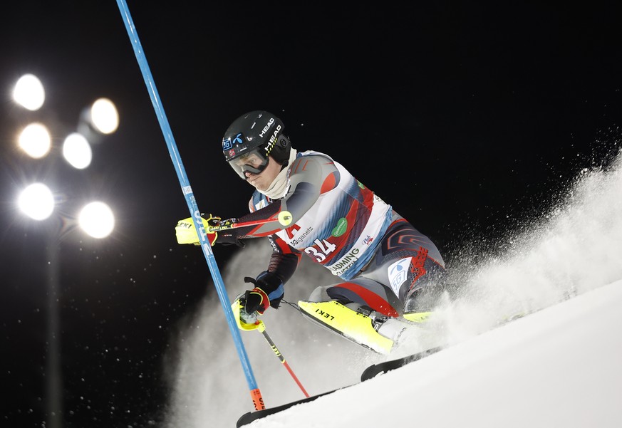 ABD0108_20220125 - SCHLADMING - �STERREICH: Atle Lie McGrath (NOR) am Dienstag, 25. J�nner 2022, in Aktion im 1. Durchgang des Slaloms der M�nner in Schladming. - FOTO: APA/ERWIN SCHERIAU