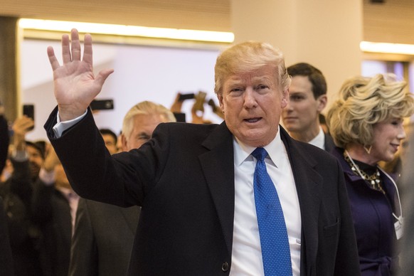 epa06473748 US President Donald Trump, arrives at the Congress Center during the 48th Annual Meeting of the World Economic Forum, WEF, in Davos, Switzerland, 25 January 2018. The meeting brings togeth ...