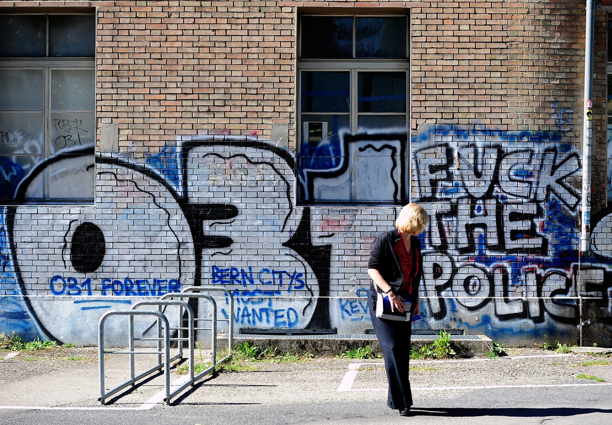 Ein Graffiti der gewaltbereiten Jugendgang "031" an einer Fassade in der Stadt Bern am Dienstag, 13. September 2011. (KEYSTONE/Lukas Lehmann)..