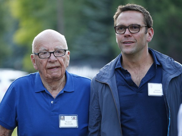epa08578127 (FILE) - Chairman and CEO of News Corp Rupert Murdoch (L) and his son James, who is a News Corporation board member and CEO of 21st Century Fox, arrive for the Allen and Company 32nd Annua ...