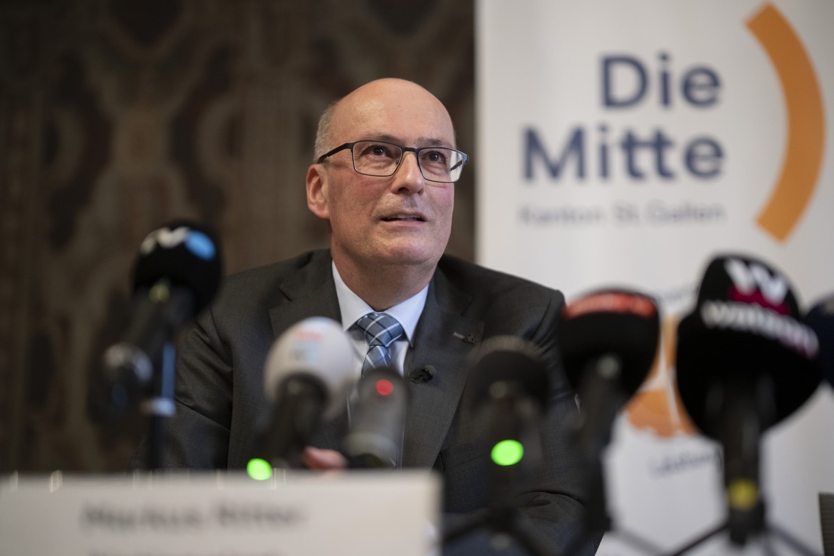 Nationalrat Markus Ritter spricht an einer Medienorientierung der Mitte des Kantons St. Gallen zu seiner Kandidatur fuer den Buendesrat, am Dienstag, 28. Januar 2025, in St. Gallen. (KEYSTONE/Gian Ehr ...
