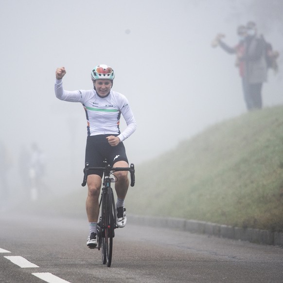 Jubel im Nebel: Elise Chabbey wird 2020 Schweizer Meisterin und steht an der Tour de Suisse im Fokus.