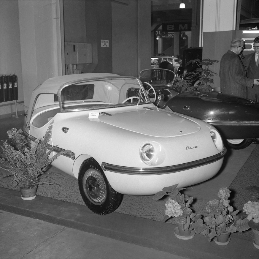 A Belcar three-wheeler at the 26th International Geneva Motor Show, taken in March 1956. (KEYSTONE/PHOTOPRESS ARCHIVE/Alain Gassmann)
