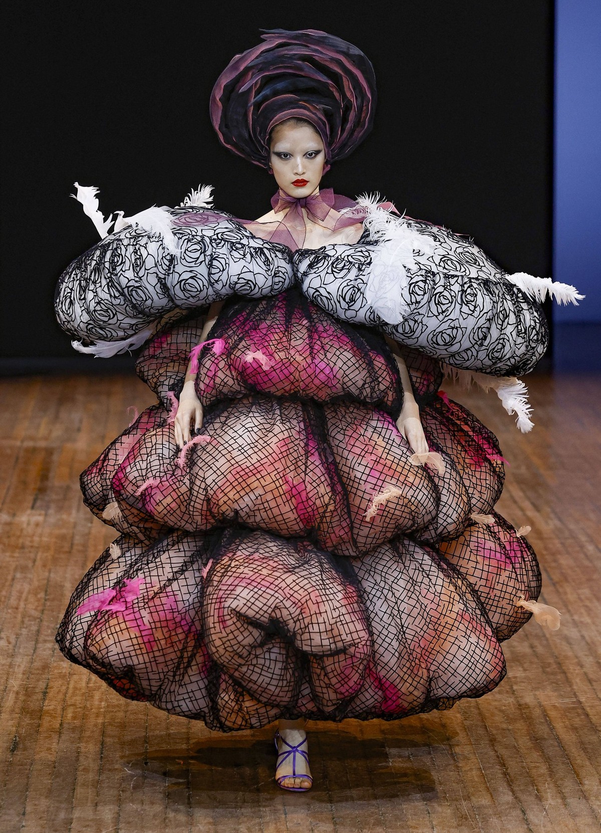 Viktor and Rolf Haute Couture Fall Winter 2025 2026 Collection show during Paris Fashion Week, July 9th, 2025 Viktor and Rolf Fashion Show Haute Couture Fall Winter 2025 2026 Collection , during Paris ...