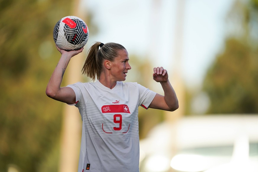 Marbella, Spain, February 23rd 2024: Ana-Maria Crnogorcevic 9 Switzerland throw in during the Womens International Friendly, L�nderspiel, Nationalmannschaft football match between Poland and Switzerla ...