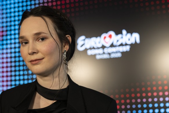 Zoe Me posiert anlaesslich der Videopremiere des Schweizer ?ESC?-Songs fuer den Eurovision Song Contest (ESC) in Basel, aufgenommen am Montag, 10. Maerz 2025 in Fernsehstudio in Zuerich,(KEYSTONE/Enni ...