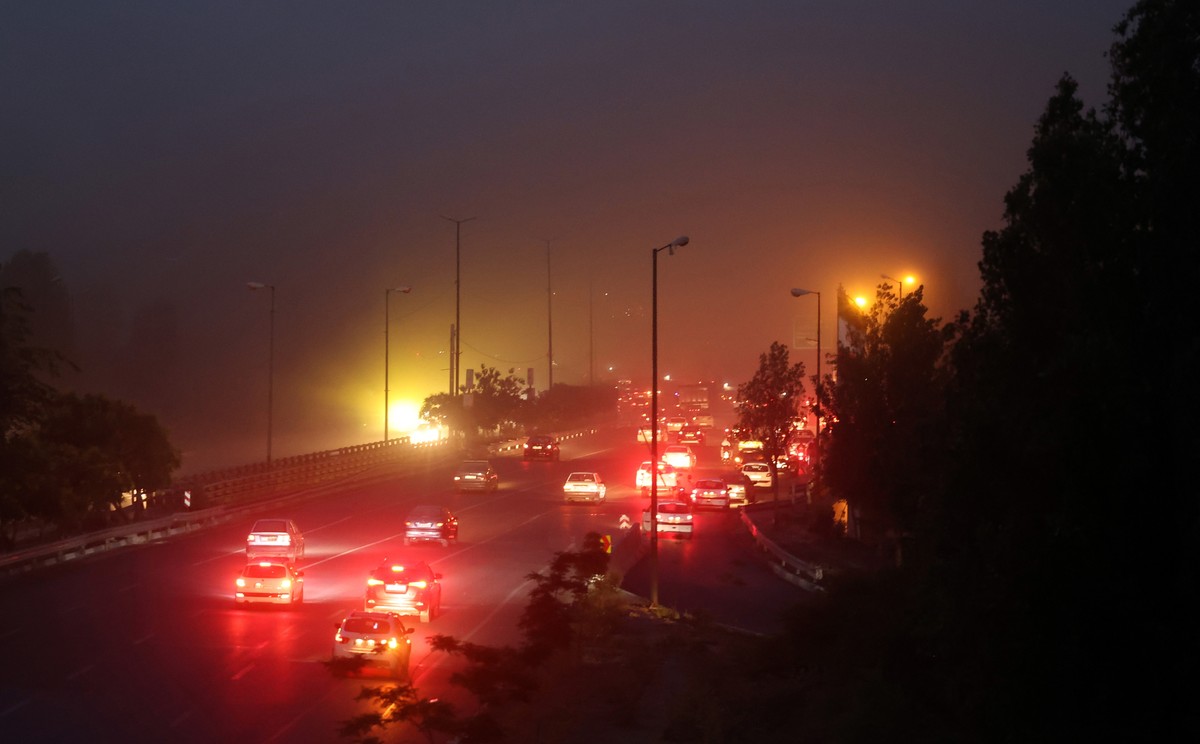 epaselect epa12172663 Smoke rises from a fire after an Israeli attack in Tehran, Iran, 13 June 2025. Israel confirms it has launched strikes on Iran's 'nuclear program' as blasts are he ...