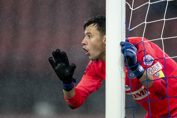 Grasshopper Goalie Heinz Lindner waehrend der Superleague Fussballpartie zwischen dem FC Zuerich und dem Grasshopper Club Zuerich am Sonntag, 2. Dezember 2018 im Letzigrund Stadion in Zuerich. (KEYSTO ...