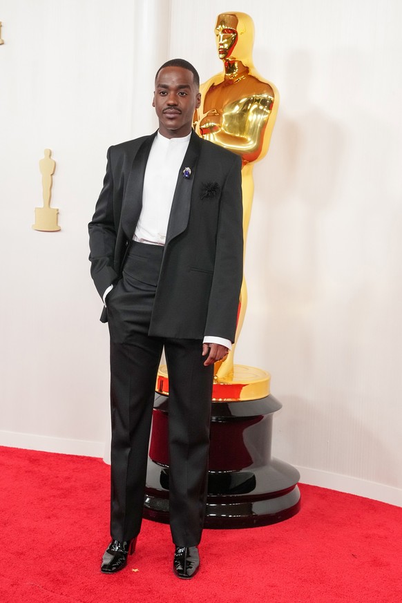 epa11212617 Ncuti Gatwa arrives for the 96th annual Academy Awards ceremony at the Dolby Theatre in the Hollywood neighborhood of Los Angeles, California, USA, 10 March 2024. The Oscars are presented ...