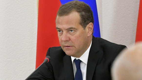Der russische Regierungschef Dmitri Medwedew hat das Klimaschutzabkommen von Paris unterzeichnet. Russland werde die Luftverschmutzung reduzieren und Wälder aufforsten, sagte er. (Archivbild)