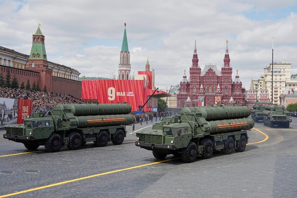 FILE - Russian S-400 anti-aircraft missile system launchers roll during the Victory Day military parade in Moscow, Russia, on May 9, 2025, during celebrations of the 80th anniversary of the Soviet Uni ...
