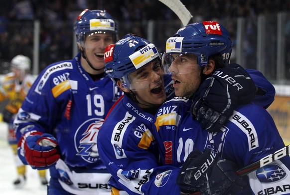 Cyrill Bühler (rechts) stürmte die letzten Jahre noch für die ZSC Lions.