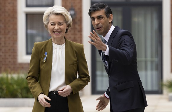 Britain&#039;s Prime Minister Rishi Sunak, right, greets European Commission President Ursula von der Leyen at the Fairmont Hotel in Windsor, England, Monday Feb. 27, 2023. The U.K. and the European U ...