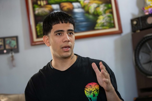 epa12256960 Venezuelan Joen Suarez speaks during an interview with EFE in Cua, Venezuela, 22 July 2025 (issued 23 July 2025). Angel Blanco and Joen Suarez, two of the 252 Venezuelans detained in El Sa ...