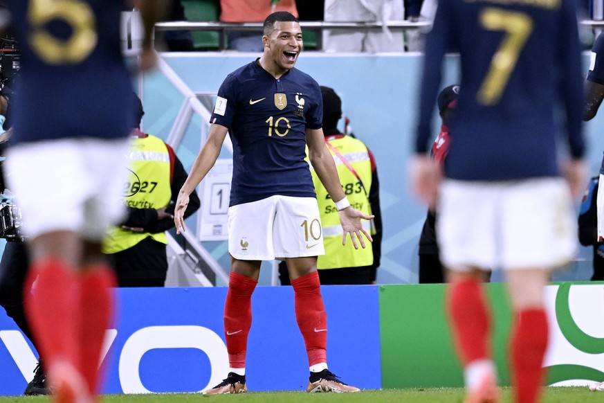 MBAPPE Kylian Team Frankreich jubelt nach seinem Tor zum 3 : 0 FIFA World Cup, WM, Weltmeisterschaft, Fussball 2022 in Katar Achtelfinale Frankreich - Polen am 04.12 .2022 im Al Thumama Stadion DFL RE ...