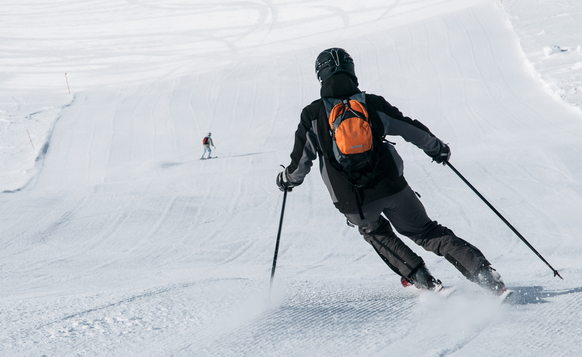 Mit den Carving-Skis wurde das Skifahren revolutioniert.